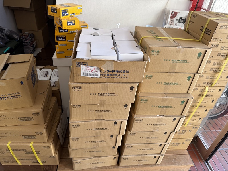 12月のご支援品12/23　バター、チーズ、ホットケーキ