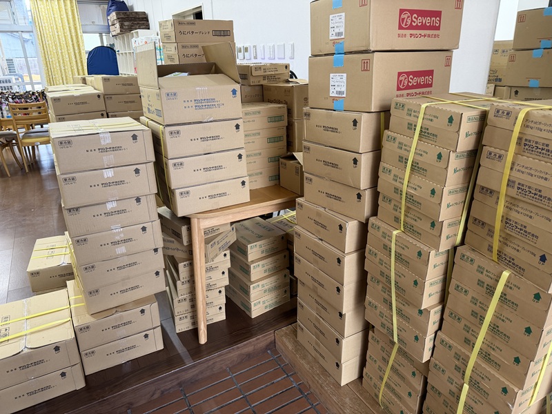 12月のご支援品12/24　チーズ、バター、マーガリン