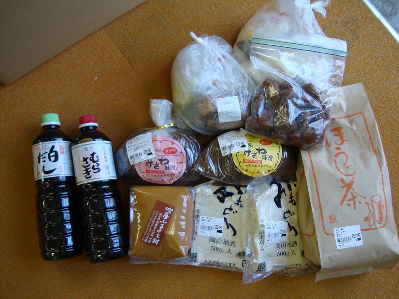 2月のご支援品  調味料、じゃがいも等