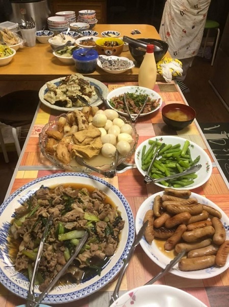 たくさんの料理