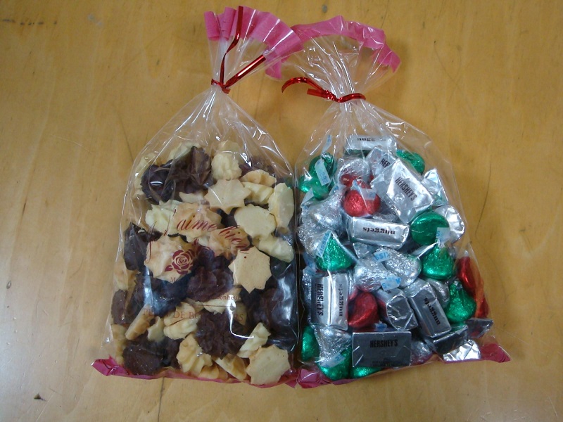 2月のご支援品  手作りクッキー、チョコ
