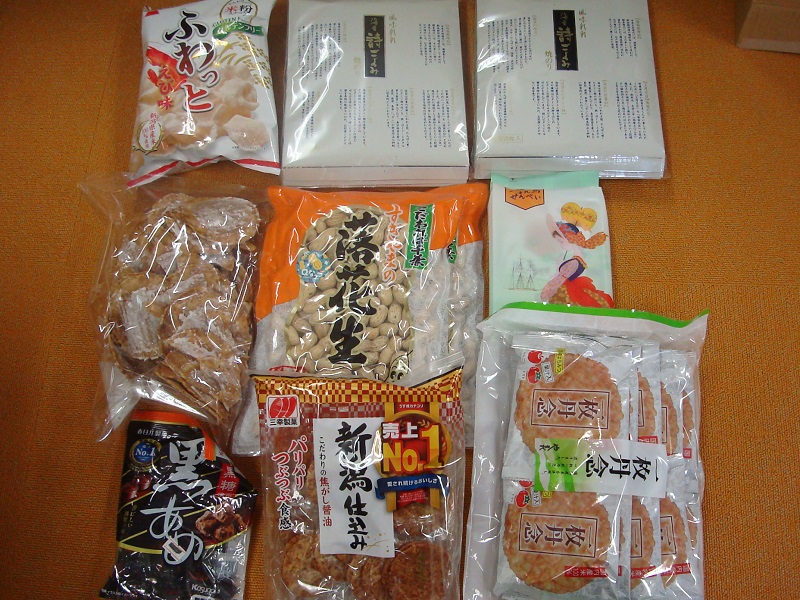 3月のご支援品  お菓子