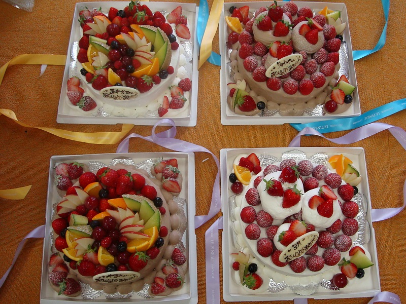3月のご支援品  誕生日ケーキ