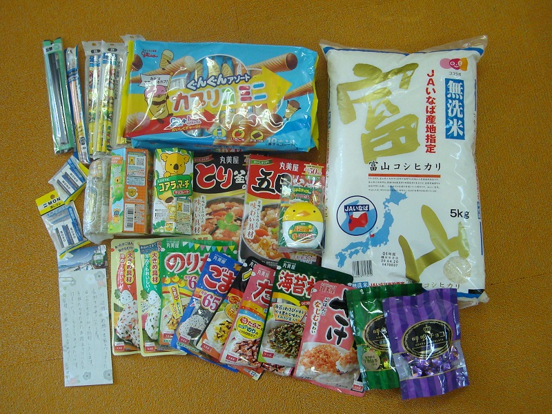 5月のご支援品 5/12お米、お菓子等