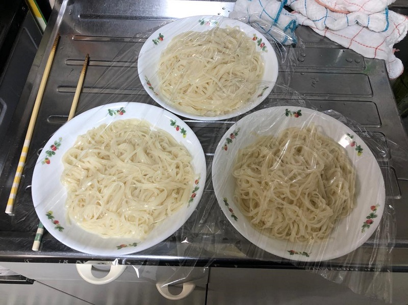 食後のデザートはイチゴ